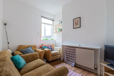4 bed house, Dogfield Street, Cathays, Cardiff, CF244QL - Image 1